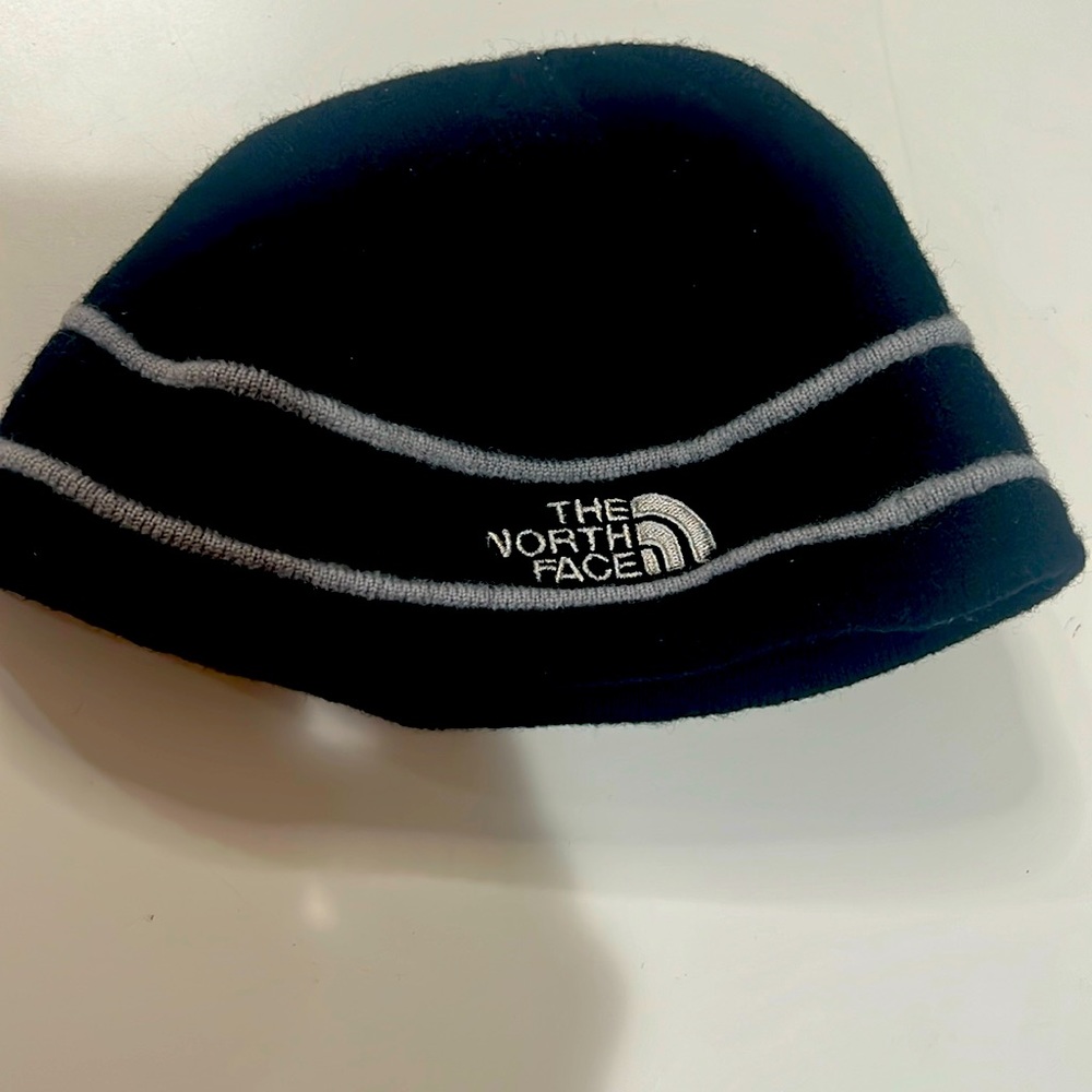 North face kids ski cap.